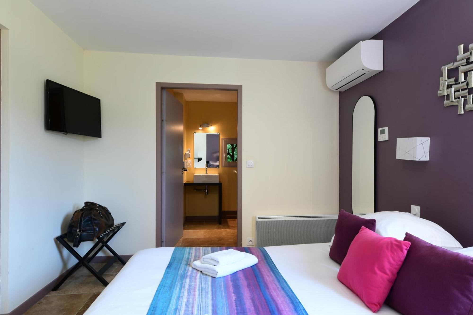 Logis L'Auberge De Larressingle Esterno foto