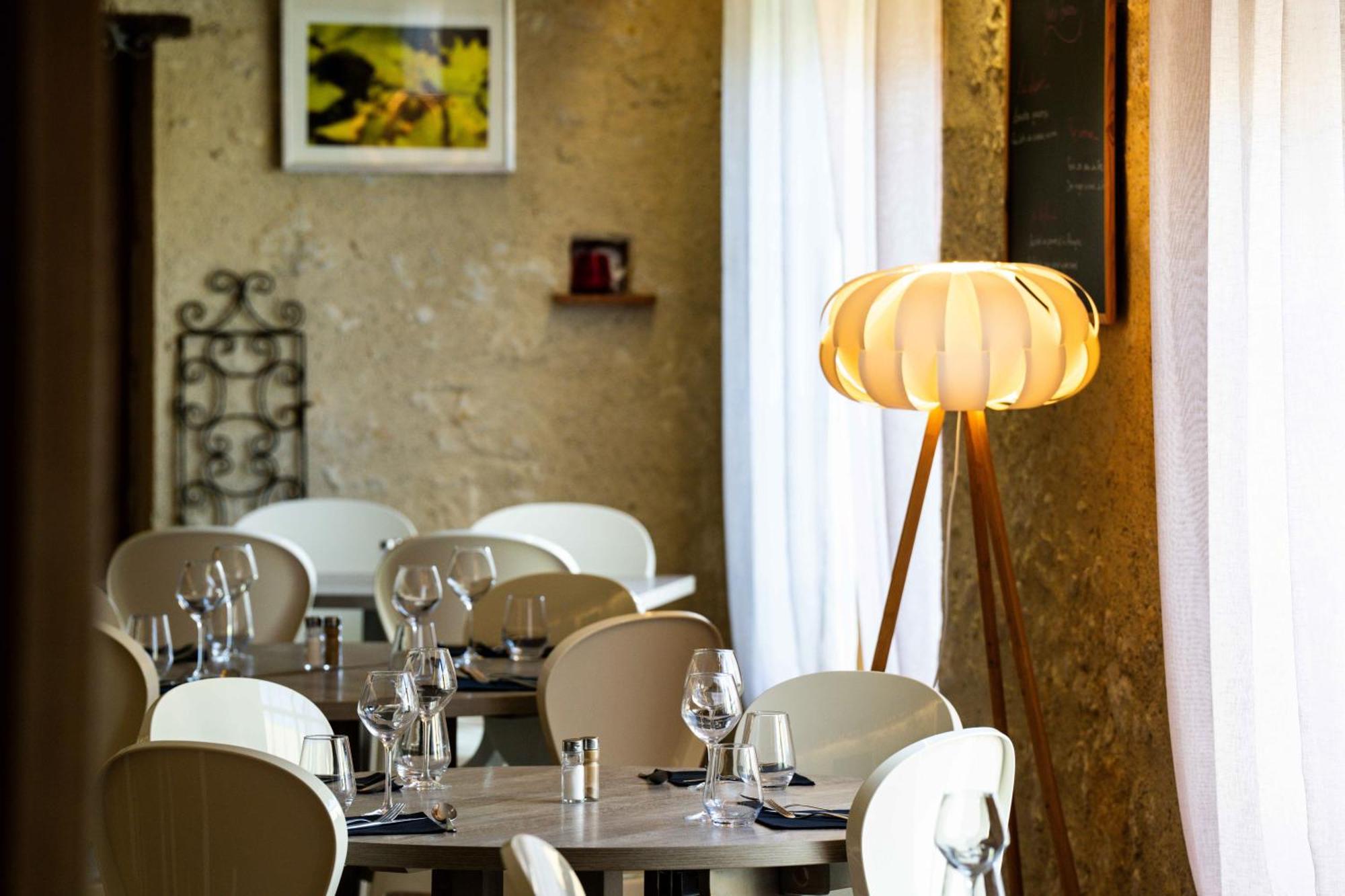 Logis L'Auberge De Larressingle Esterno foto