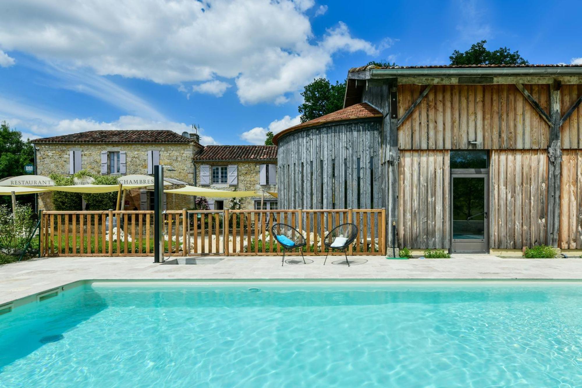 Logis L'Auberge De Larressingle Esterno foto