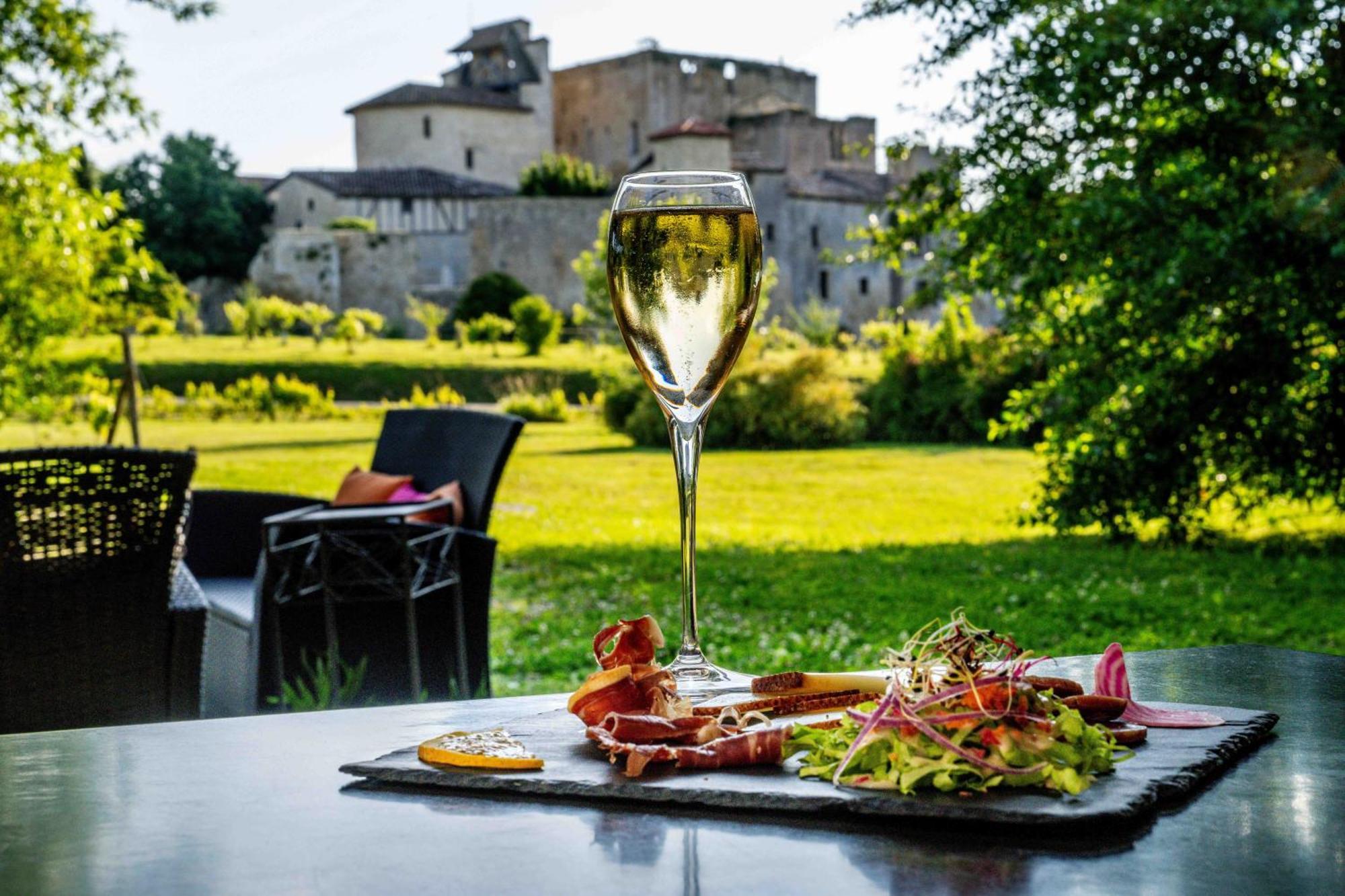 Logis L'Auberge De Larressingle Esterno foto
