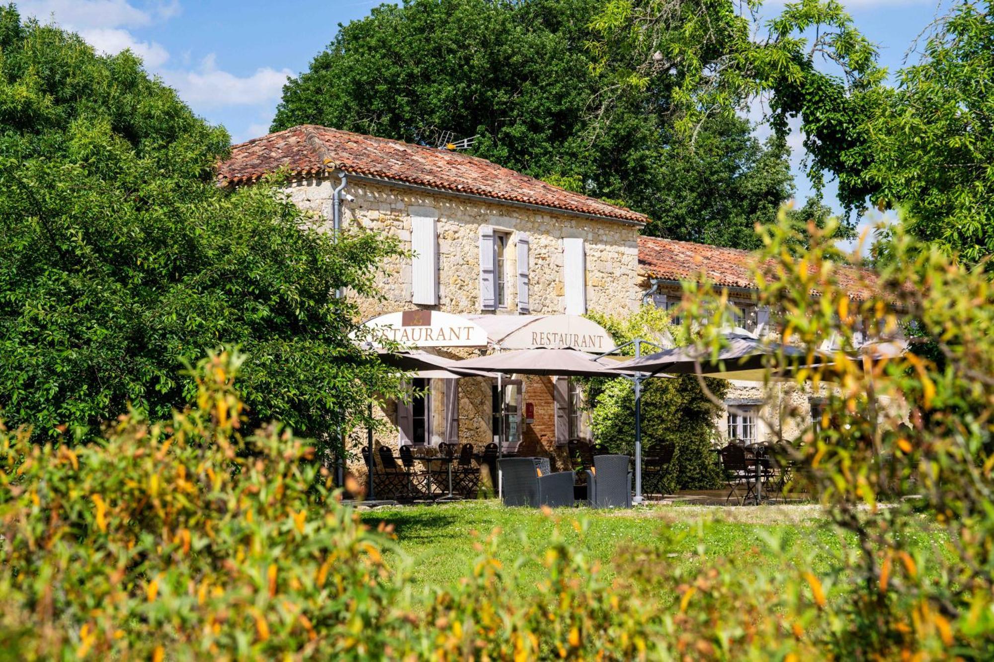 Logis L'Auberge De Larressingle Esterno foto